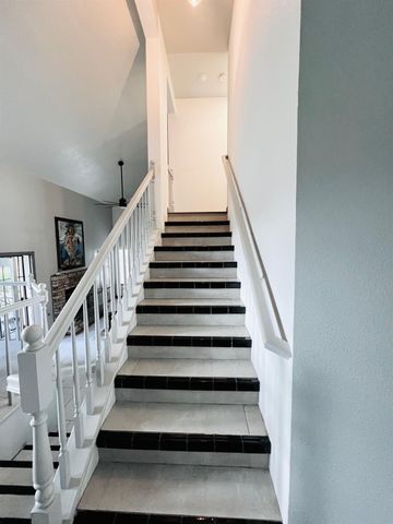 1717 Don Pedro Rd, Ceres, CA 95307