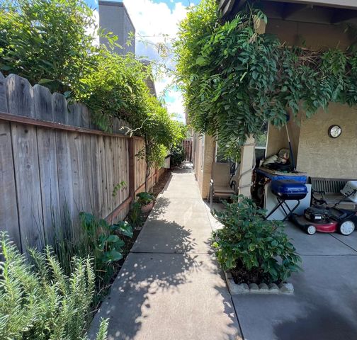 1717 Don Pedro Rd, Ceres, CA 95307