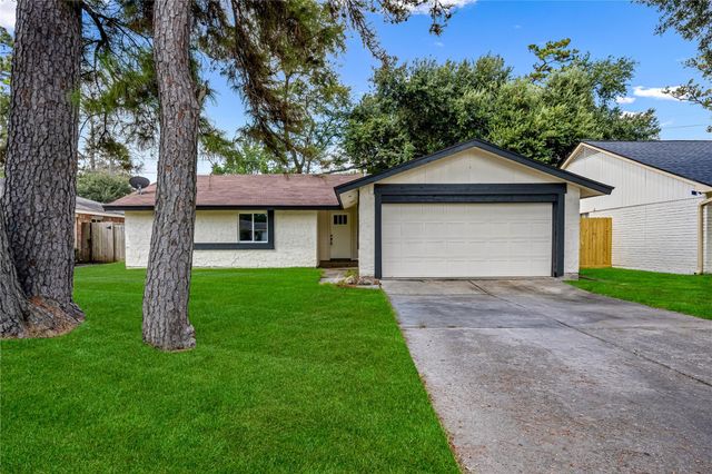 23323 Birnam Wood Boulevard, Spring, TX 77373
