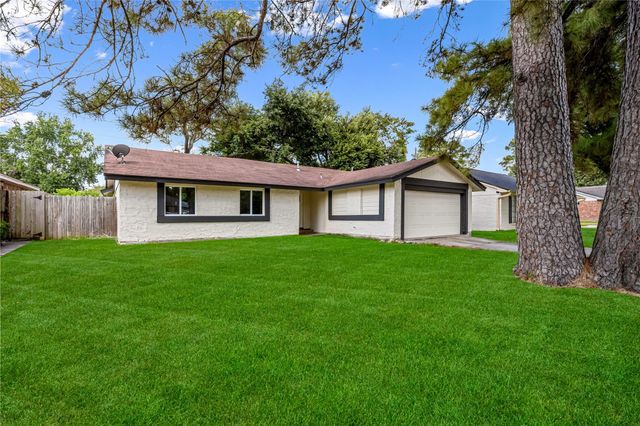 23323 Birnam Wood Boulevard, Spring, TX 77373