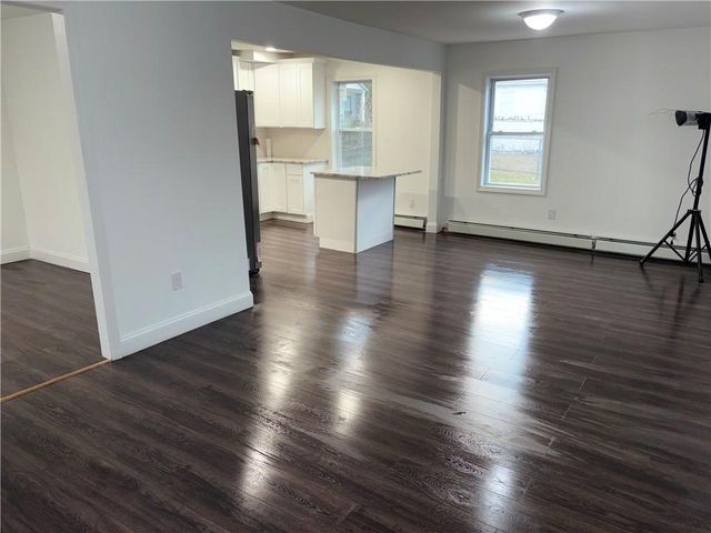 2 Fairmount Avenue, Johnston, RI 02919