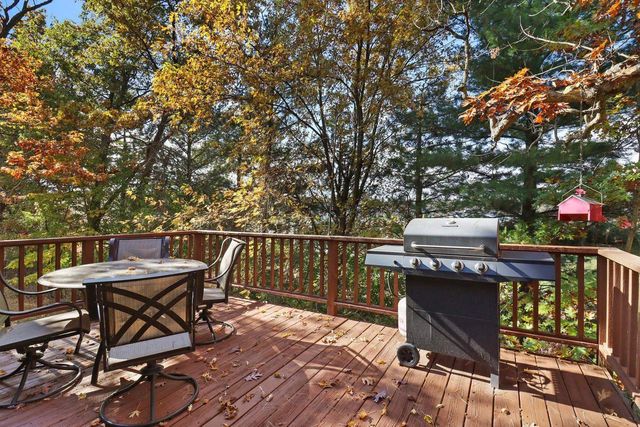 W3797 Lakeview Park Drive, Lake Geneva, WI 53147