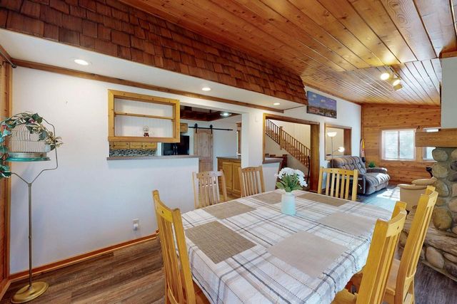 W3797 Lakeview Park Drive, Lake Geneva, WI 53147