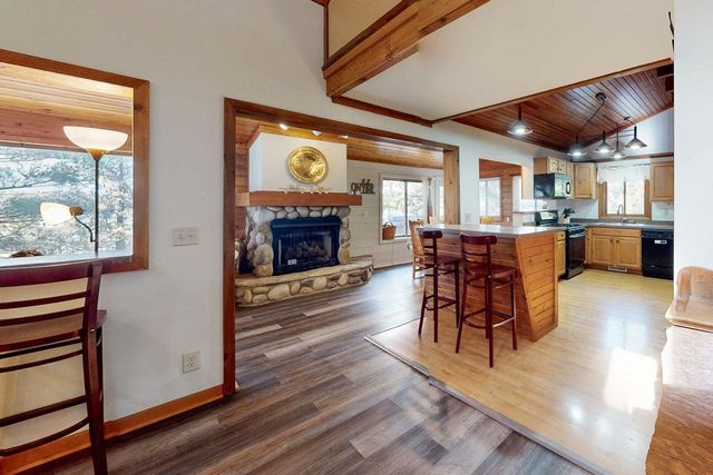 W3797 Lakeview Park Drive, Lake Geneva, WI 53147