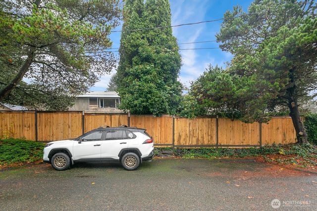 2367 S Forest Street, Seattle, WA 98144