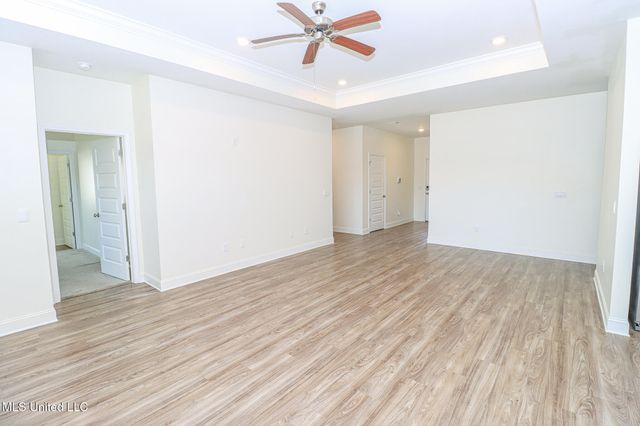 212 Serenity Lake Drive, Pearl, MS 39208