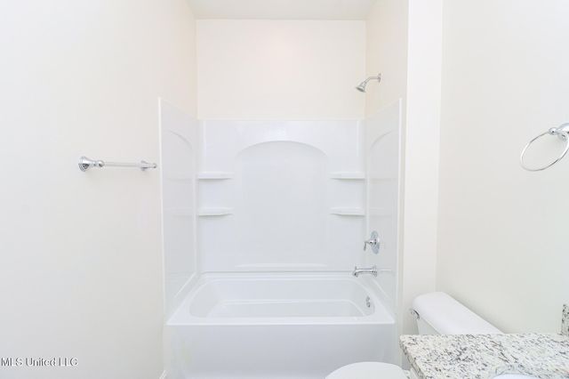 212 Serenity Lake Drive, Pearl, MS 39208