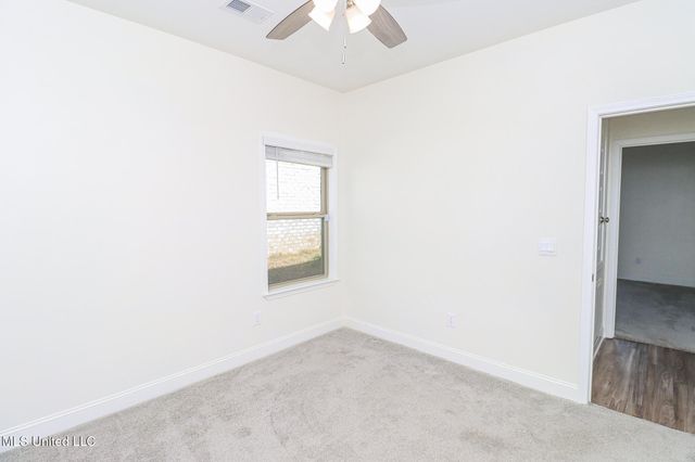 212 Serenity Lake Drive, Pearl, MS 39208