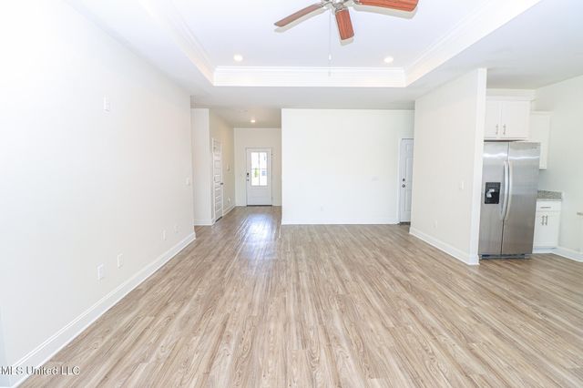 212 Serenity Lake Drive, Pearl, MS 39208