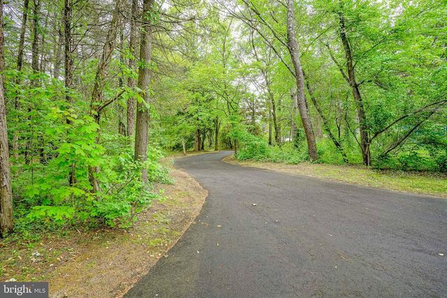 309 CREEK RD, Moorestown, NJ 08057