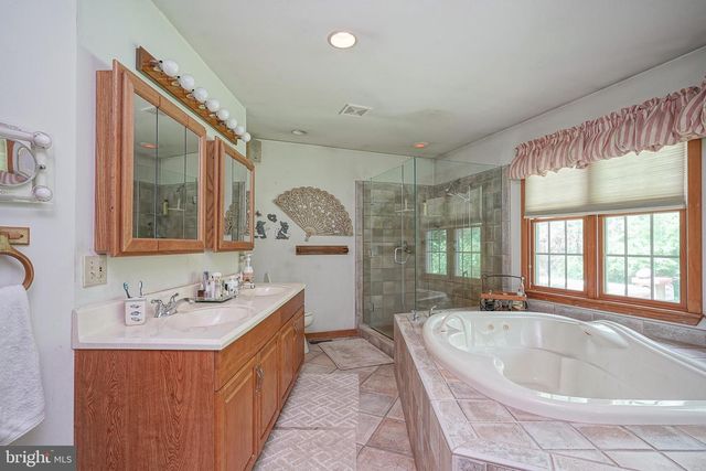 309 CREEK RD, Moorestown, NJ 08057