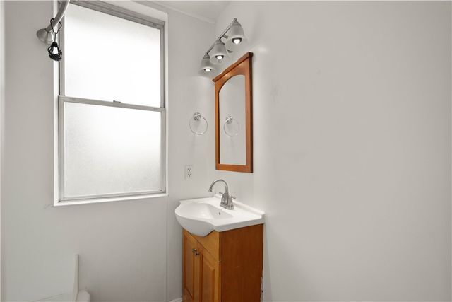 1934 Huron St, South Side, PA 15203