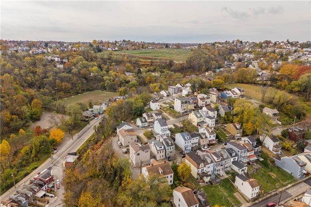 1934 Huron St, South Side, PA 15203