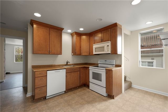 1934 Huron St, South Side, PA 15203