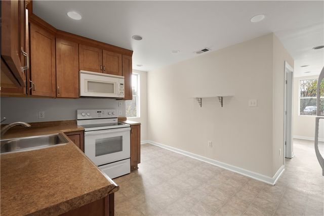 1934 Huron St, South Side, PA 15203