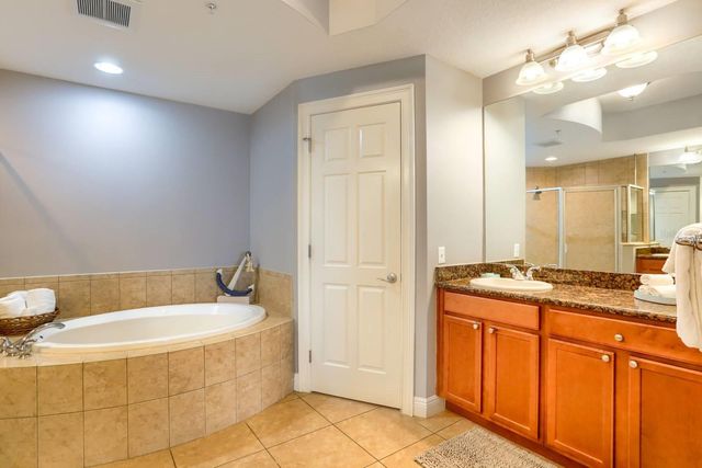 600 BAYWAY BOULEVARD 304, Clearwater Beach, FL 33767