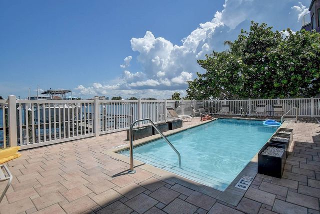 600 BAYWAY BOULEVARD 304, Clearwater Beach, FL 33767