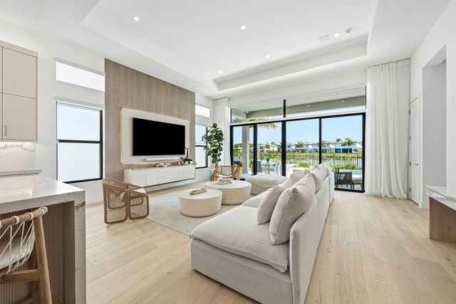 20086 Hirono Lane, Boca Raton, FL 33434