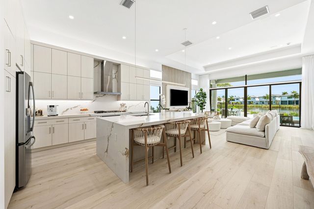 20086 Hirono Lane, Boca Raton, FL 33434