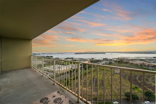 98-099 Uao Place 2208, Aiea, HI 96701