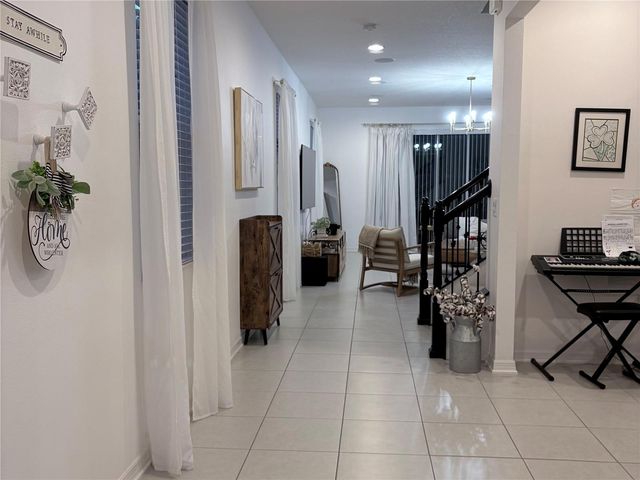 8205 BAYLISS COURT, Orlando, FL 32825