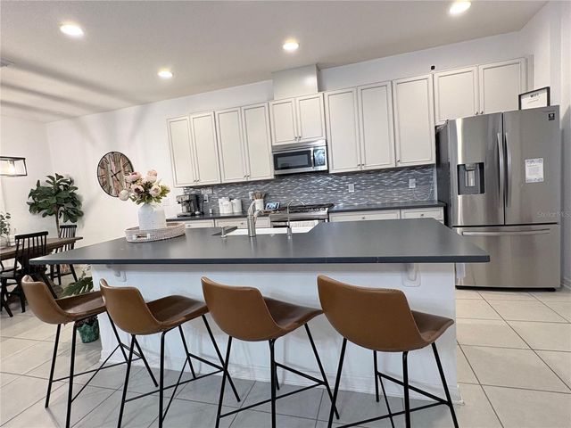 8205 BAYLISS COURT, Orlando, FL 32825