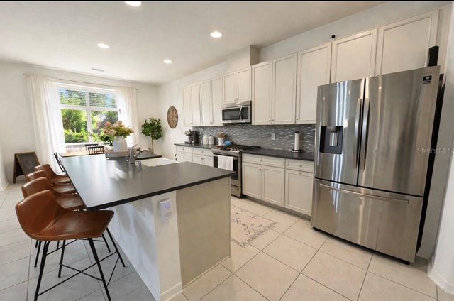 8205 BAYLISS COURT, Orlando, FL 32825