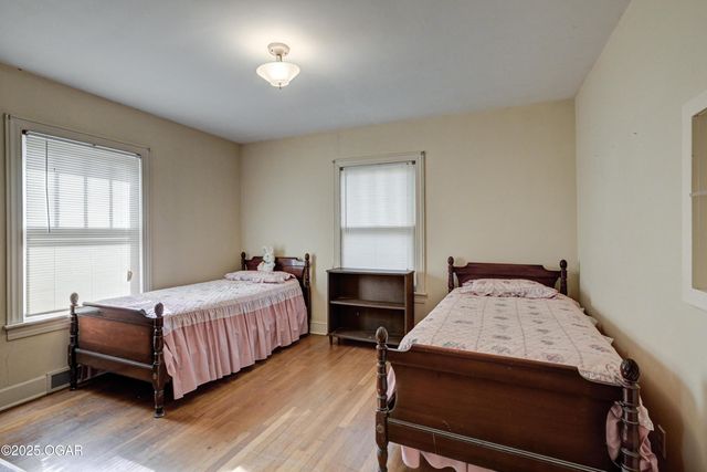 1610 S Joplin Avenue, Joplin, MO 64804