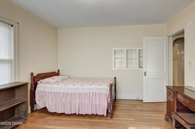 1610 S Joplin Avenue, Joplin, MO 64804