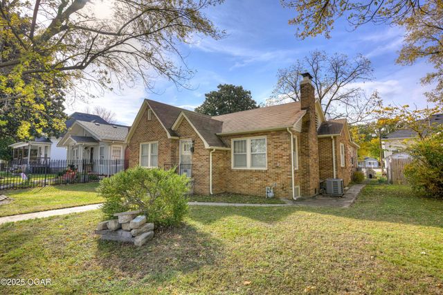 1610 S Joplin Avenue, Joplin, MO 64804