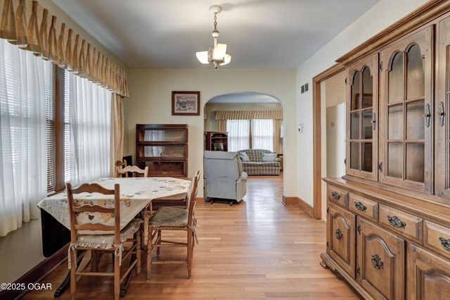 1610 S Joplin Avenue, Joplin, MO 64804