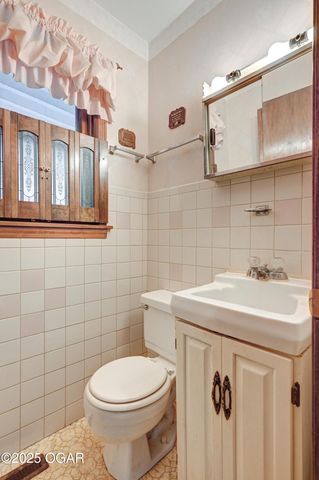 1610 S Joplin Avenue, Joplin, MO 64804