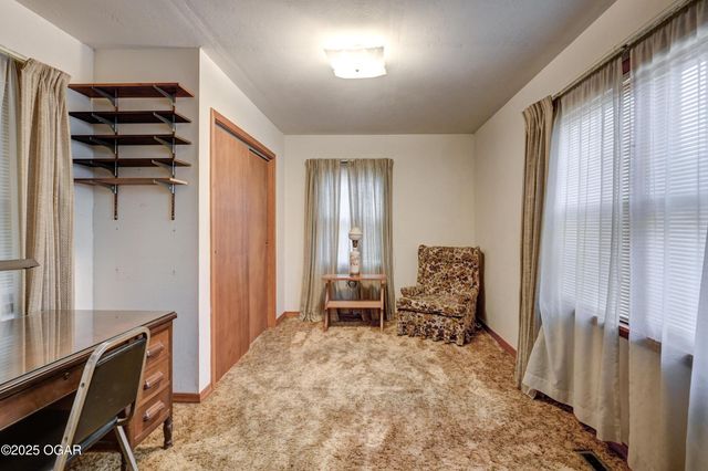 1610 S Joplin Avenue, Joplin, MO 64804