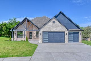 2907 Ridgecrest Drive, Purcell, OK 73080