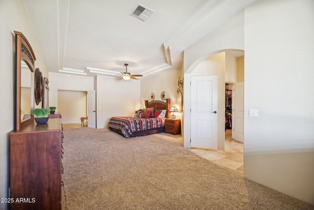 103 S SIXSHOOTER Road S, Apache Junction, AZ 85119