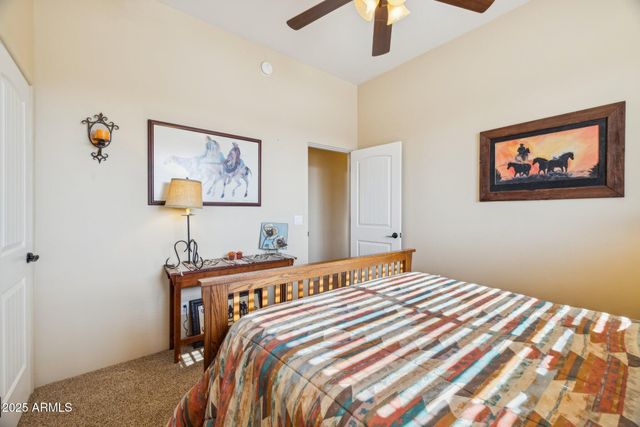 103 S SIXSHOOTER Road S, Apache Junction, AZ 85119