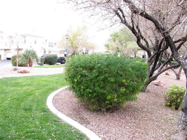 5855 Valley Drive 2093, North Las Vegas, NV 89031