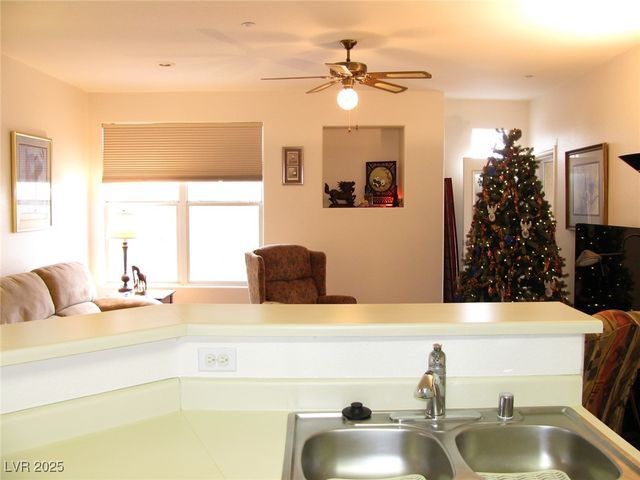 5855 Valley Drive 2093, North Las Vegas, NV 89031