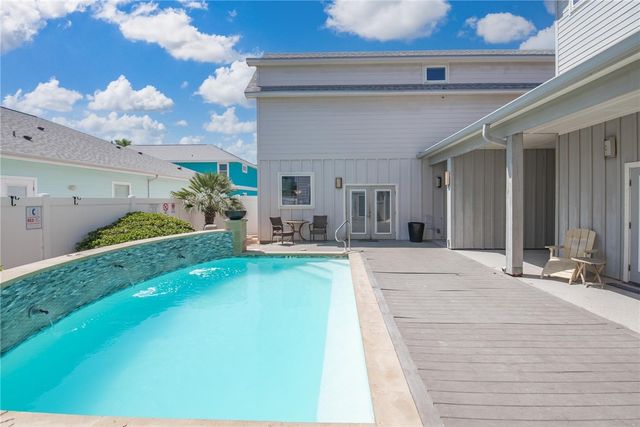 2821 S 11th St 104, Port Aransas, TX 78373
