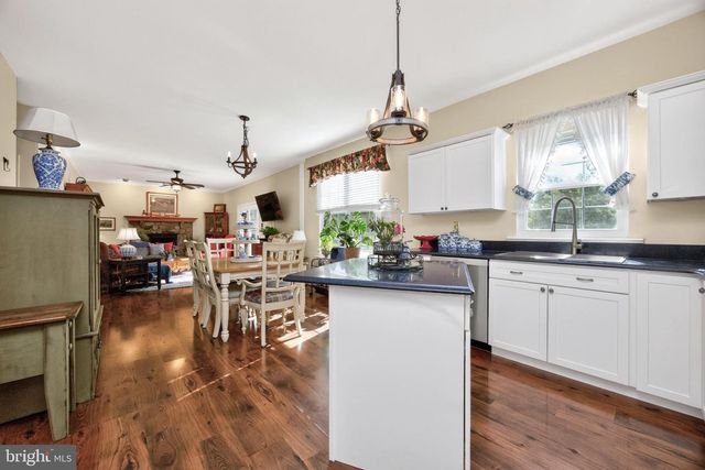 26 SENECA CT, Chester Springs, PA 19425