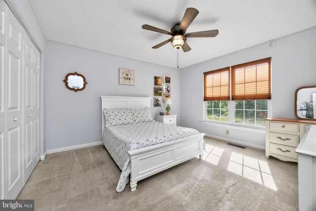 26 SENECA CT, Chester Springs, PA 19425