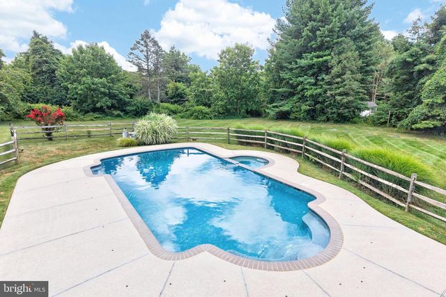 26 SENECA CT, Chester Springs, PA 19425