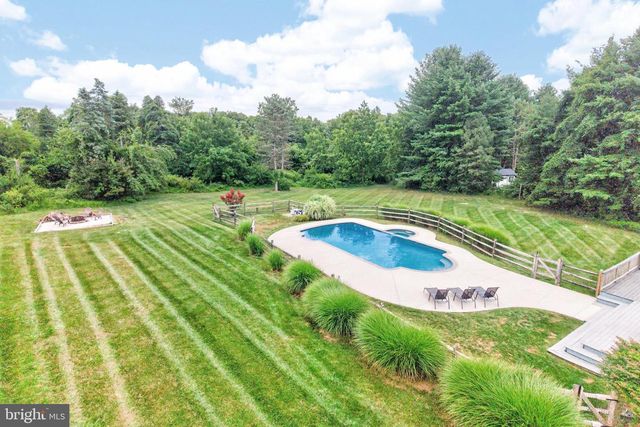 26 SENECA CT, Chester Springs, PA 19425