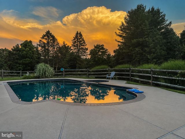 26 SENECA CT, Chester Springs, PA 19425