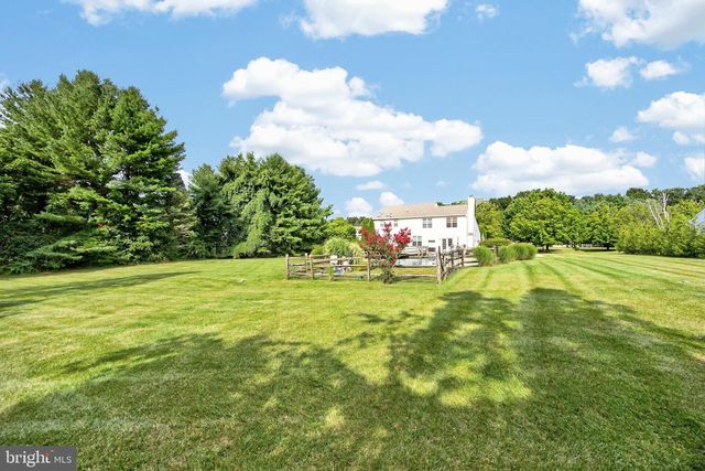26 SENECA CT, Chester Springs, PA 19425