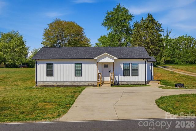 177 Duke Street, Granite Falls, NC 28630