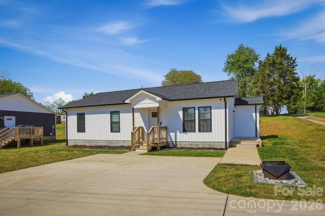177 Duke Street, Granite Falls, NC 28630