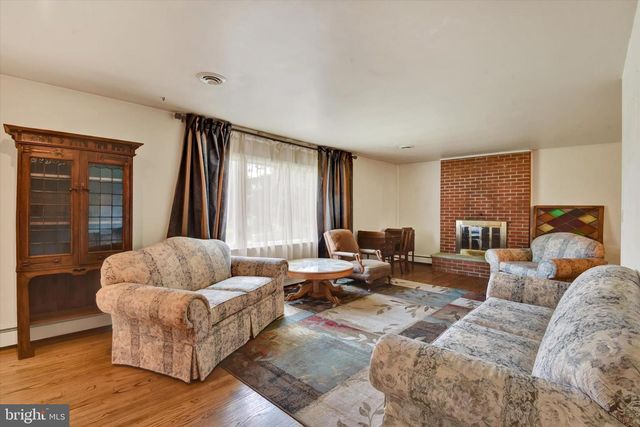 200 BEZOLD AVE, Westminster, MD 21157