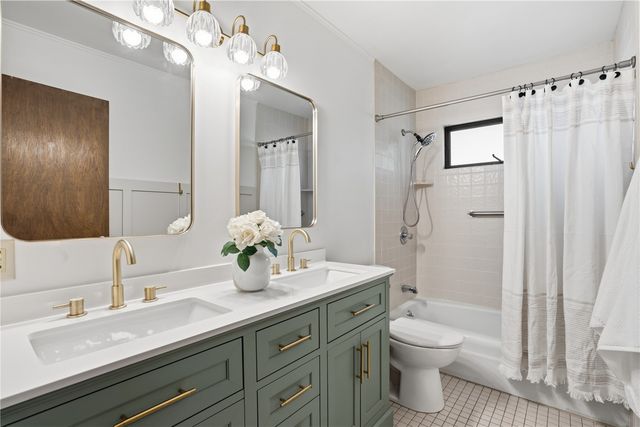 1718 Highland Avenue, Iowa City, IA 52240