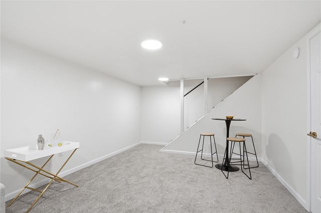 1718 Highland Avenue, Iowa City, IA 52240